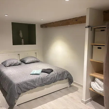 Thenest Aparthotel