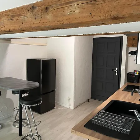 Thenest Aparthotel