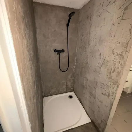 Thenest Aparthotel