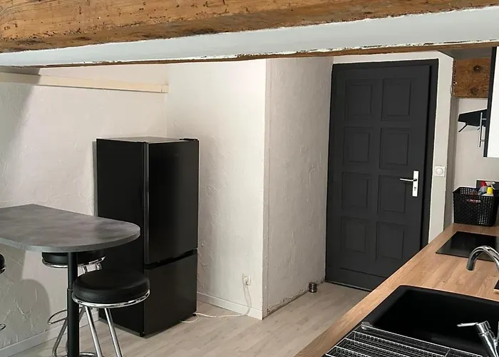 Thenest Aparthotel